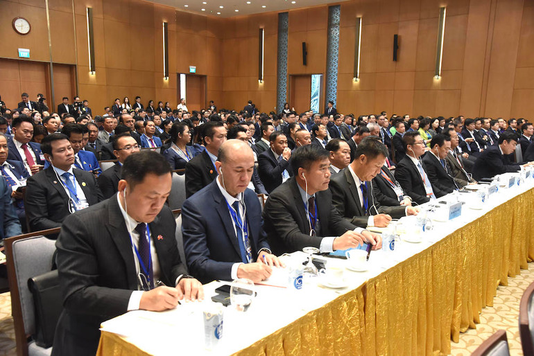Các đại biểu về phía Lào tham dự Hội nghị hợp tác đầu tư Việt Nam-Lào 2024.