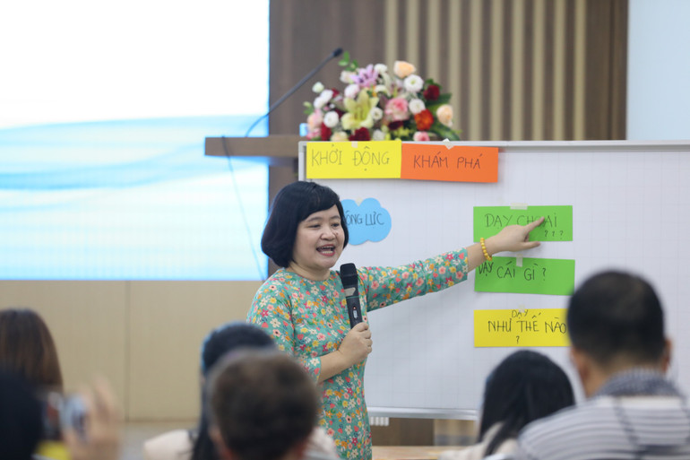 Tiến sĩ giáo dục Nguyễn Thụy Anh chia sẻ về phương pháp dạy tiếng Việt