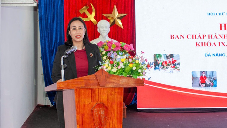 Phó Chủ tịch Ủy ban nhân dân thành phố Đà Nẵng Nguyễn Thị Anh Thi phát biểu.