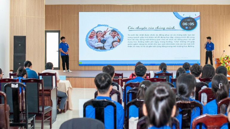 Quang cảnh chương trình.