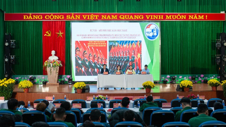 Tư vấn việc làm và đào tạo nghề cho quân nhân xuất ngũ năm 2025.