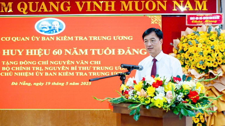 Đồng chí Nguyễn Duy Ngọc, Ủy viên Bộ Chính trị, Bí thư Trung ương Đảng, Chủ nhiệm Ủy ban Kiểm tra Trung ương phát biểu. Đồng chí Nguyễn Duy Ngọc, Ủy viên Bộ Chính trị, Bí thư Trung ương Đảng, Chủ nhiệm Ủy ban Kiểm tra Trung ương phát biểu.