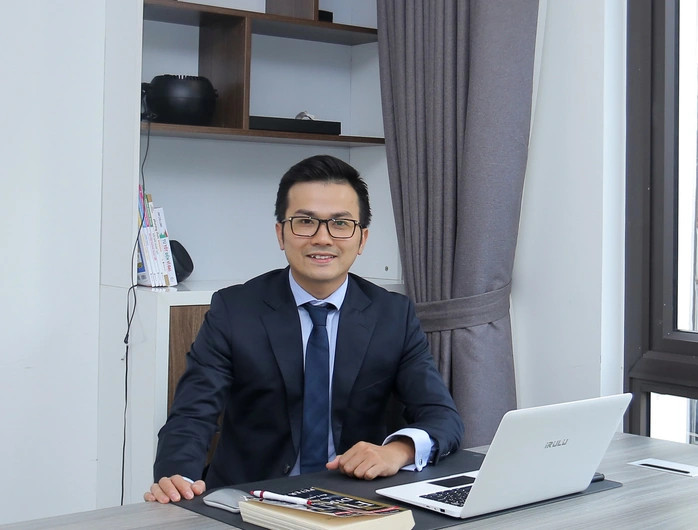 Trần Xuân Bách (Trường đại học Y Hà Nội), Nguyễn Đại Hải và Đoàn Thái Sơn (cùng đang công tác tại Viện Hàn lâm Khoa học và Công nghệ Việt Nam).