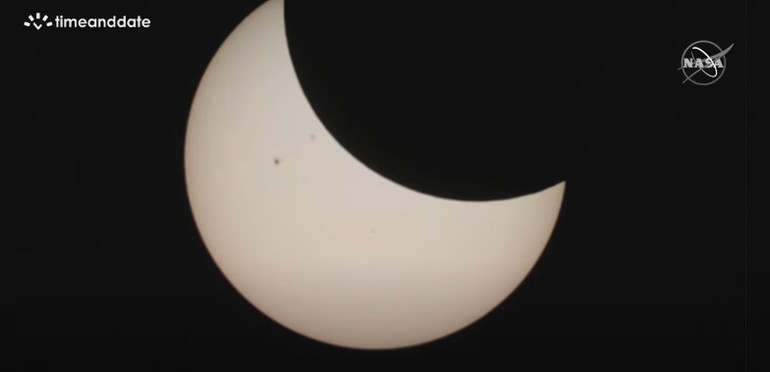 Hình ảnh nhật thực ngày 20/4 do NASA chụp.