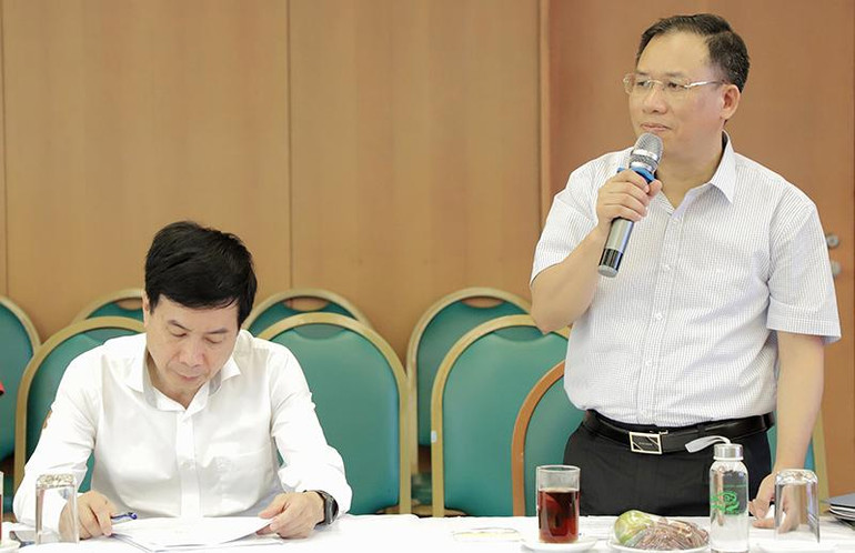 Phó Tổng Giám đốc Bảo hiểm xã hội Việt Nam Lê Hùng Sơn chia sẻ tại chương trình (Ảnh: VSS).