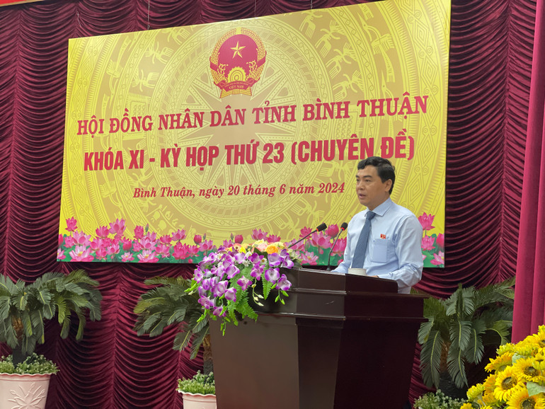 Đồng chí Nguyễn Hoài Anh, Bí thư Tỉnh ủy, Chủ tịch Hội đồng nhân dân tỉnh phát biểu khai mạc. Đồng chí Nguyễn Hoài Anh, Bí thư Tỉnh ủy, Chủ tịch Hội đồng nhân dân tỉnh phát biểu khai mạc.