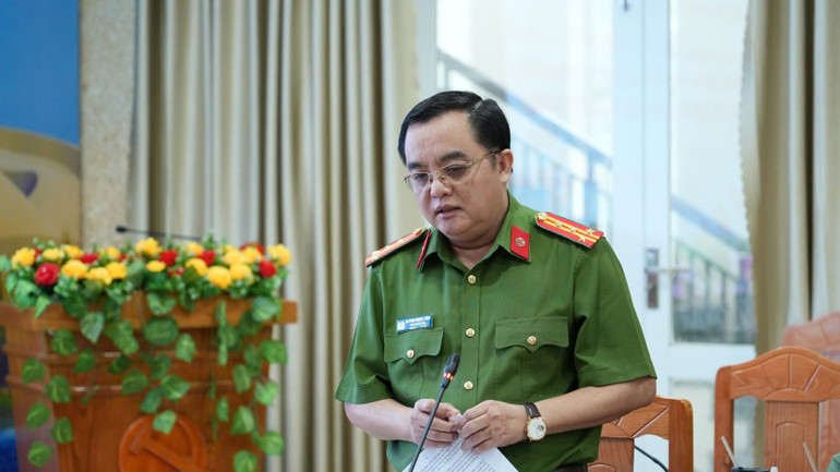 Đại tá Huỳnh Ngọc Liêm, Phó Giám đốc, Thủ trưởng Cơ quan Cảnh sát điều tra Công an tỉnh phát biểu.