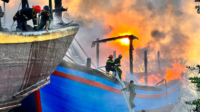 Vụ cháy xảy ra gần 3 tháng nhưng chủ tàu vẫn chưa được bảo hiểm bồi thường.