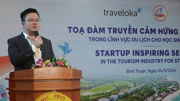 Diễn giả Hoàng Công Định trình bày nội dung “Những trải nghiệm thực tế trong kinh doanh lữ hành tại Bình Thuận”.