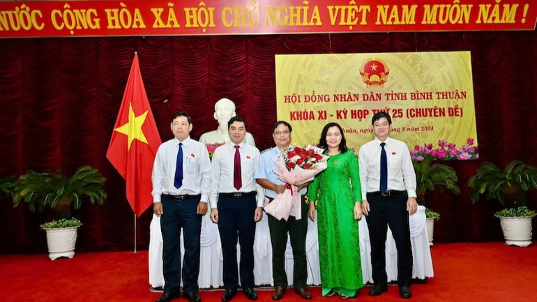 Ông Trần Thanh Toàn, Chánh Thanh tra tỉnh giữ chức vụ Ủy viên Ủy ban nhân dân tỉnh nhiệm kỳ 2021-2026.