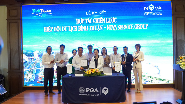Lễ ký kết hợp tác chiến lược giữa Hiệp hội du lịch Bình Thuận và Nova Service Group.