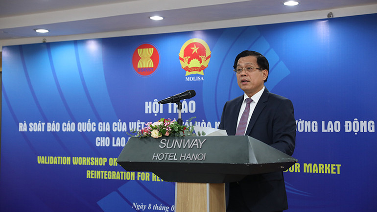 Thứ trưởng Nguyễn Bá Hoan phát biểu tại hội thảo. (Ảnh: Molisa)