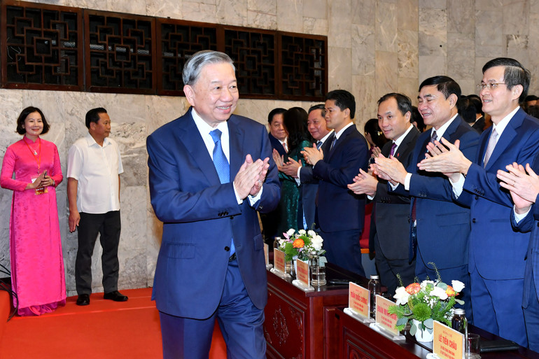 Tổng Bí thư Tô Lâm tham dự Chương trình (Ảnh Đăng Khoa). Tổng Bí thư Tô Lâm tham dự Chương trình (Ảnh Đăng Khoa).