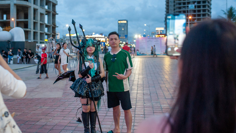 Nhiều bạn trẻ thích thú với Lễ hội năm nay.