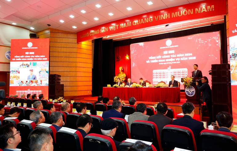 Hội nghị Tổng kết công tác năm 2024 và triển khai nhiệm vụ năm 2025 của Bộ Thông tin và Truyền thông. Hội nghị Tổng kết công tác năm 2024 và triển khai nhiệm vụ năm 2025 của Bộ Thông tin và Truyền thông.