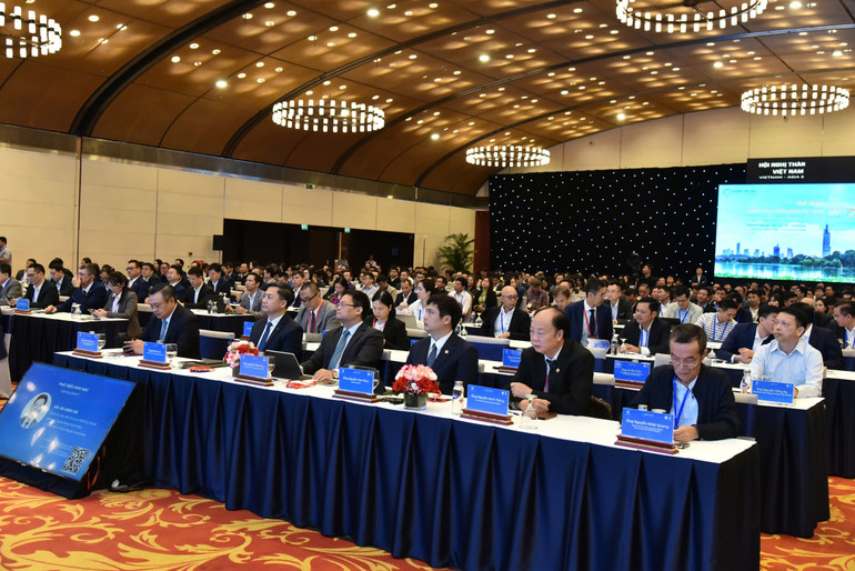 Phiên khai mạc Hội nghị Thành phố thông minh Việt Nam - châu Á 2024. Phiên khai mạc Hội nghị Thành phố thông minh Việt Nam - châu Á 2024.