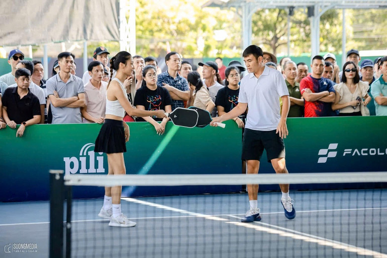 Bộ môn pickleball đang là một “trào lưu” thể thao được mọi lứa tuổi ưa chuộng tại Việt Nam. Bộ môn pickleball đang là một “trào lưu” thể thao được mọi lứa tuổi ưa chuộng tại Việt Nam.