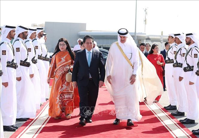Lễ tiễn Thủ tướng Phạm Minh Chính và Phu nhân kết thúc chuyến thăm chính thức Nhà nước Qatar.