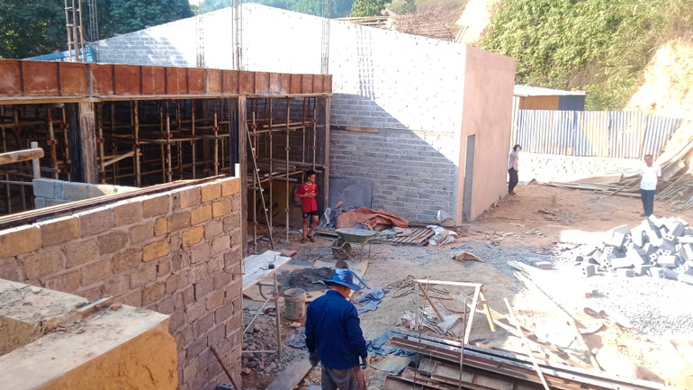 Huyện Phú Lương đang khẩn trương hỗ trợ người dân xây lại nhà mới sau khi bị bão số 3 làm sập đổ.