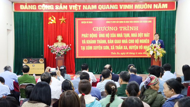 Xóa nhà tạm, nhà dột nát được phát động ở nhiều địa phương trong tỉnh với mục đích huy động nguồn lực cộng đồng cùng chung tay giải quyết một trong những vấn đề thiết yếu nhất là nhà ở đối với hộ nghèo, cận nghèo.