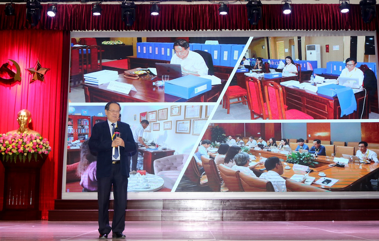 GS,TSKH Đặng Ứng Vận, Trưởng đoàn đánh giá ngoài trình bày báo cáo sơ bộ kết quả khảo sát chính thức