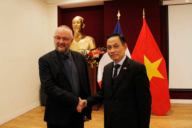 Đồng chí Dylan Boutiflat bày tỏ tin tưởng rằng Việt Nam, dưới sự lãnh đạo của Đảng Cộng sản Việt Nam, sẽ có bước tiến mạnh mẽ trong thời gian tới. (Ảnh: MINH DUY)