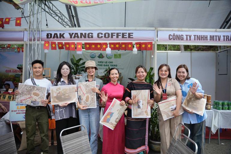 Đến không gian Lễ hội.