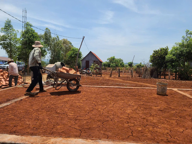 Quyết tâm hoàn thành mục tiêu xóa nhà tạm, nhà dột nát trước 30/6/2025.