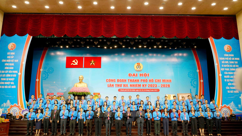 Phương châm của Đại hội: “Đổi mới - Dân chủ - Đoàn kết - Phát triển”. Phương châm của Đại hội: “Đổi mới - Dân chủ - Đoàn kết - Phát triển”.