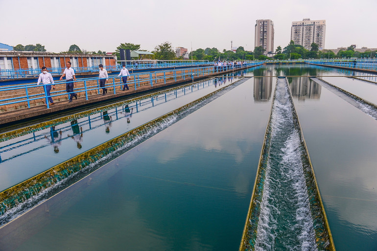Nhà máy cấp nước Thủ Đức có công suất phát nước lớn nhất Thành phố Hồ Chí Minh.