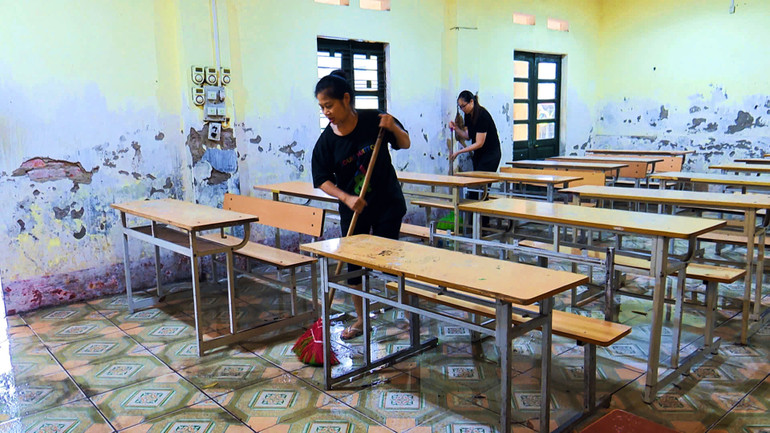 Các lớp học dần sạch sẽ.