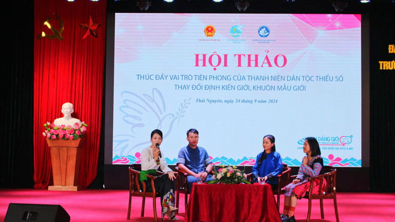 Diễn giả tại hội thảo là những người tiên phong thúc đẩy thay đổi khuôn mẫu giới, xóa bỏ định kiến giới tại vùng đồng bào dân tộc thiểu số.