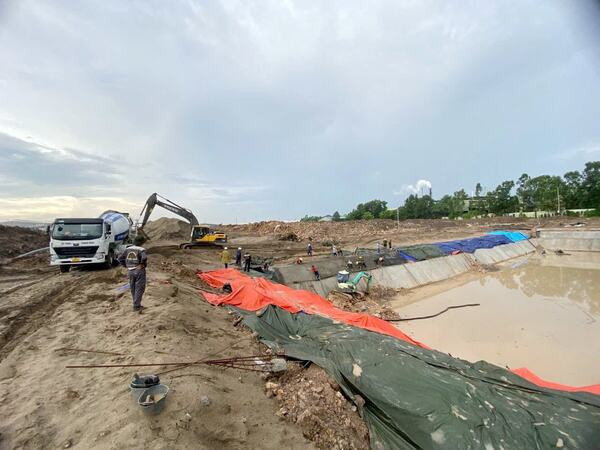 Hạ tầng Khu công nghiệp Thuận Thành III, phân khu B đang được khẩn trương xây dựng.