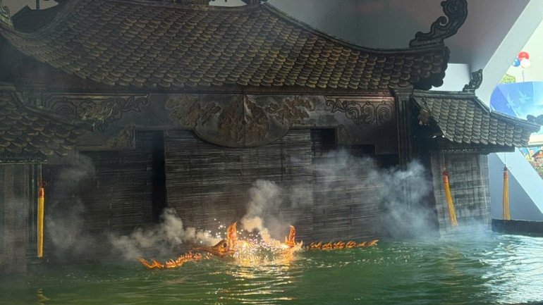 Hiệu ứng âm thanh, ánh sáng được đầu tư tỉ mỉ.