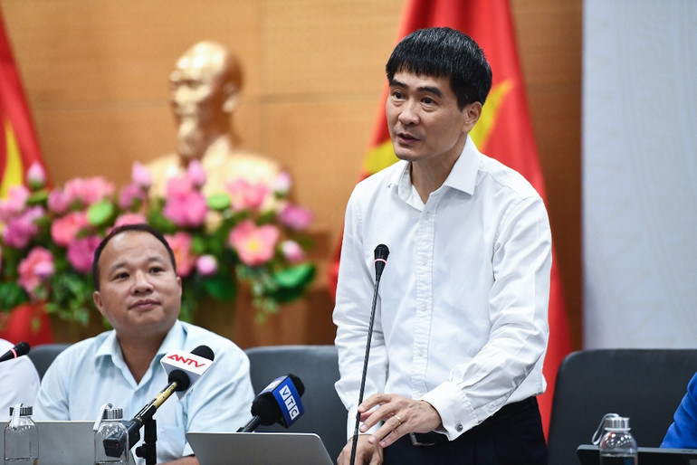 Ông Nguyễn Phong Nhã, Phó Cục trưởng Cục Viễn thông.