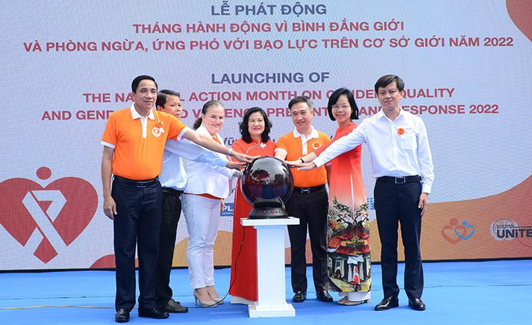 Nghi thức khởi động Tháng hành động. (Ảnh: Molisa/UNWomen)