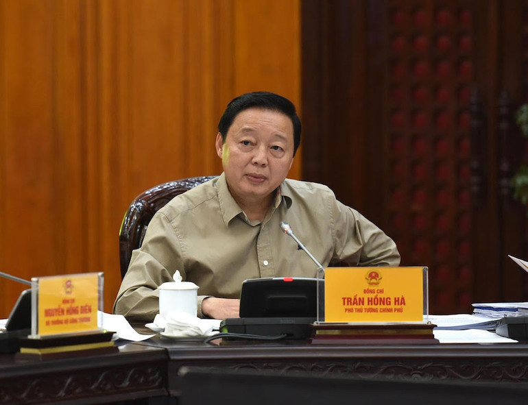 Phó Thủ tướng Trần Hồng Hà phát biểu.