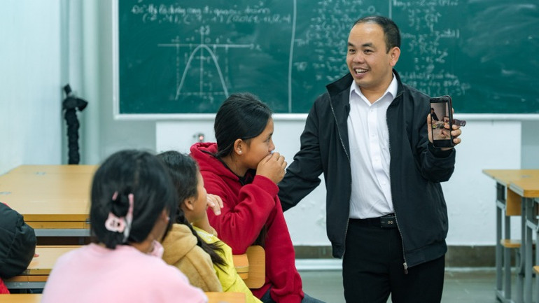 Giờ học giao lưu đầy sôi động. Giờ học giao lưu đầy sôi động.