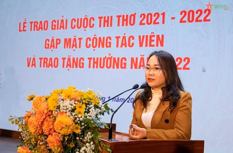 Nữ tác giả dành nhiều trăn trở với đề tài về bản sắc văn hóa dân tộc.