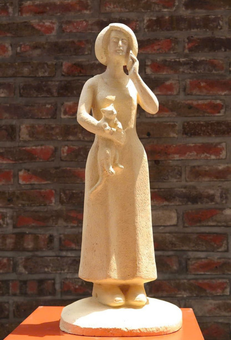 "A lô" - một tác phẩm điêu khắc kết hợp giữa cảm hứng truyền thống và hiện đại.