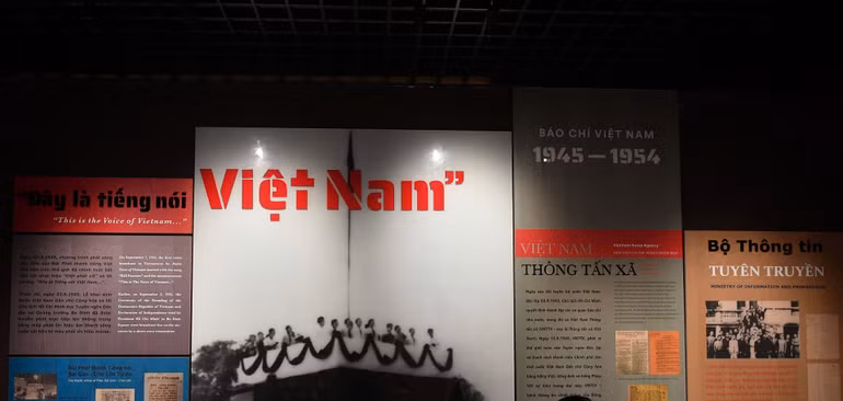 Một không gian trưng bày tại Bảo tàng Báo chí Việt Nam. (Ảnh THÀNH ĐẠT)