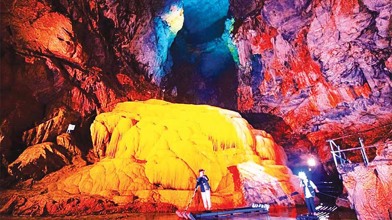 Động Ngườm Ngao ở xã Đàm Thủy, huyện Trùng Khánh. (Ảnh VŨ PHƯƠNG UYÊN)