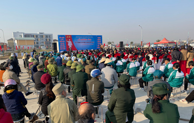 Đông đảo nhân dân thành phố Hải Dương dự Lễ phát động Tết trồng cây mùa xuân.