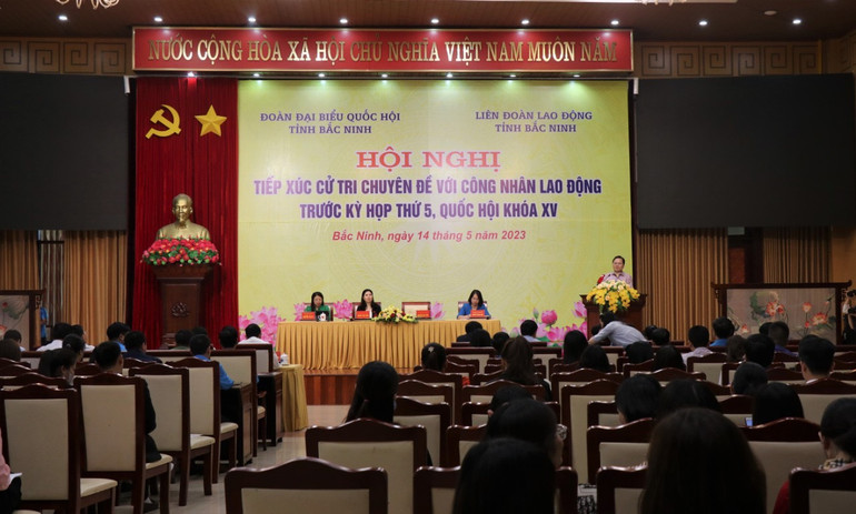 Toàn cảnh hội nghị.