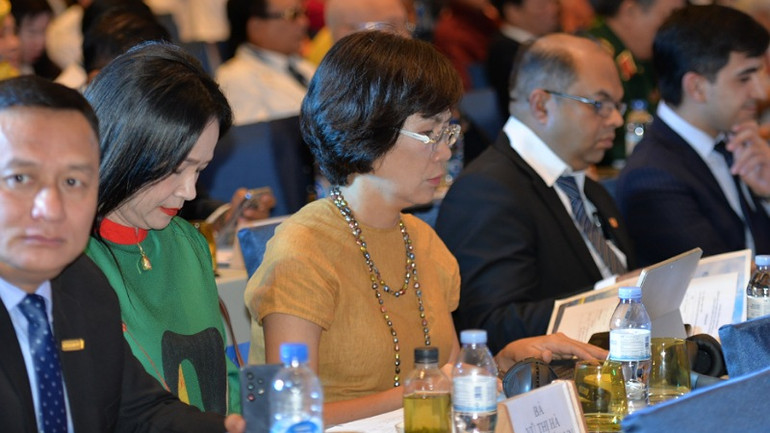 Các đại biểu tham dự hội nghị.