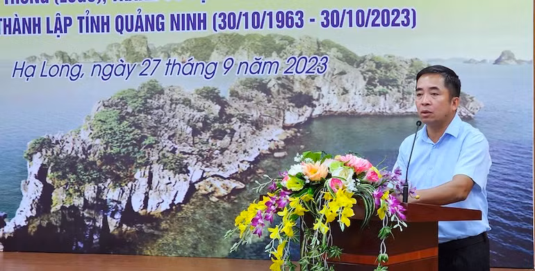 Lãnh đạo Sở Văn hóa và Thể thao Quảng Ninh phát biểu đánh giá chất lượng của Cuộc thi. Lãnh đạo Sở Văn hóa và Thể thao Quảng Ninh phát biểu đánh giá chất lượng của Cuộc thi.