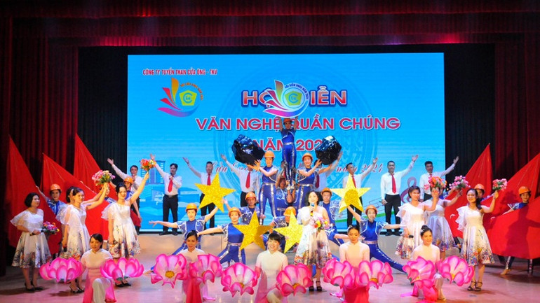 Đời sống văn hóa tinh thần của cán bộ, công nhân viên Công ty Tuyển than Cửa Ông ngày càng được quan tâm thỏa đáng.