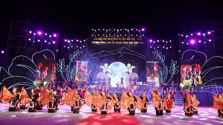 Chương trình nghệ thuật đặc sắc tại lễ khai mạc. Chương trình nghệ thuật đặc sắc tại lễ khai mạc.