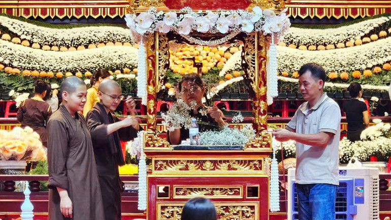 Nơi đặt xá lợi Đức Phật tại Cung Trúc Lâm Yên Tử đang được hoàn thiện.