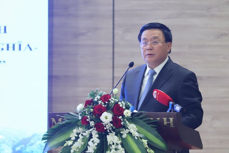 Đồng chí Nguyễn Xuân Thắng, Ủy viên Bộ Chính trị, Giám đốc Học viện Chính trị Quốc gia Hồ Chí Minh, Chủ tịch Hội đồng Lý luận Trung ương phát biểu.